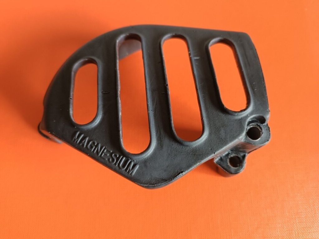 Suzuki 1976-1978 RM100 RM125 RM250 RM370 RM400 engine sprocket cover