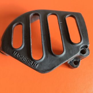 Suzuki 1976-1978 RM100 RM125 RM250 RM370 RM400 engine sprocket cover