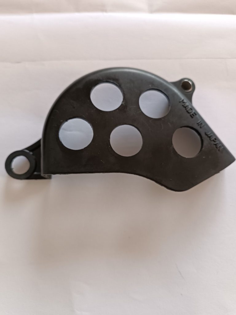 Yamaha IT YZ 250 465 490 1980-84 Front Sprocket Crankcase Guard Cover 3R41542100 (4)
